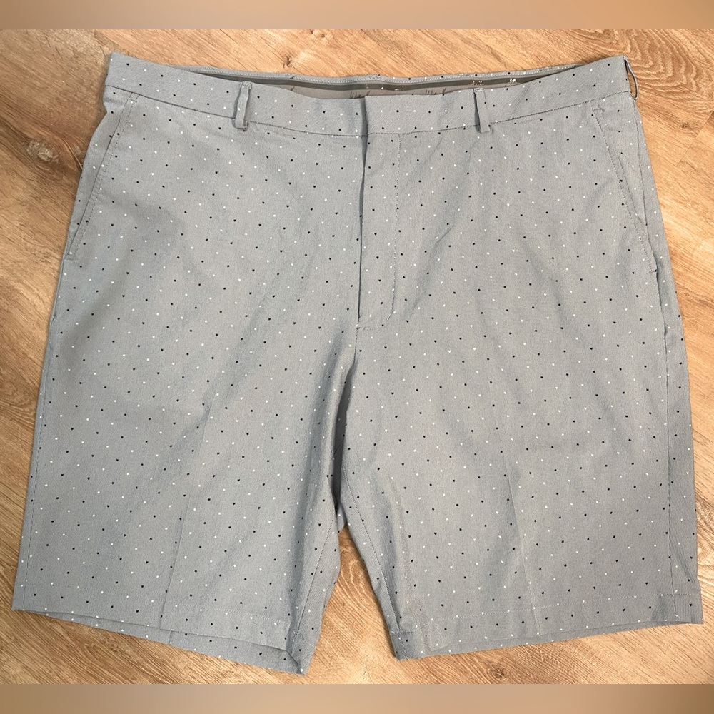 WALTER HAGEN Mens Perfect 11 Golf Shorts | Size 42 | Stars